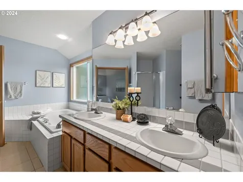 5212 SW Bushbaum Court Tualatin OR 97062
