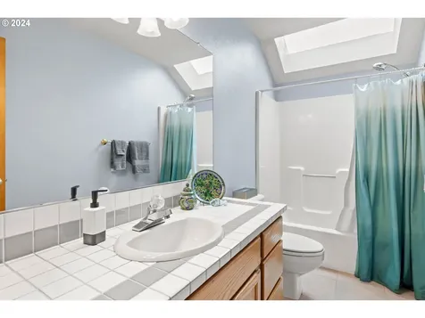 5212 SW Bushbaum Court Tualatin OR 97062