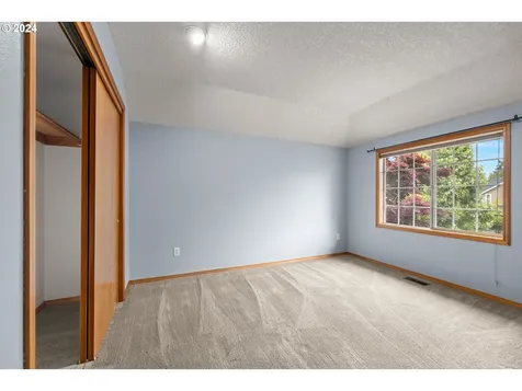5212 SW Bushbaum Court Tualatin OR 97062