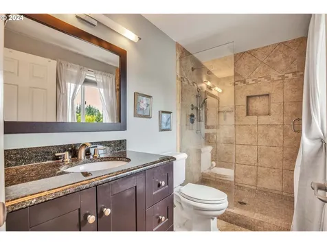 15505 Ne 37th Street Vancouver WA 98682
