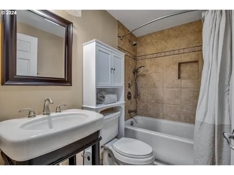 15505 Ne 37th Street Vancouver WA 98682