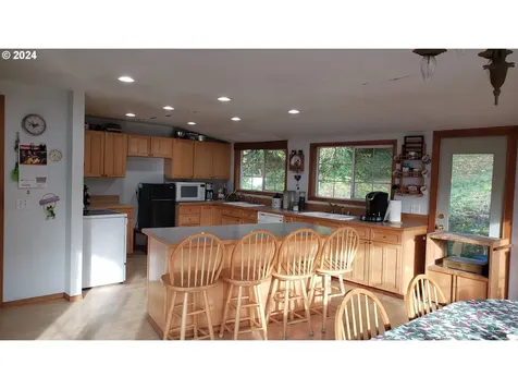 21145 SE Tillstrom Road Damascus OR 97089