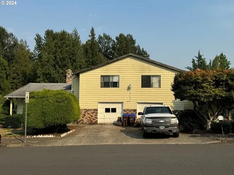 96 NE Olvera Court Gresham OR 97030