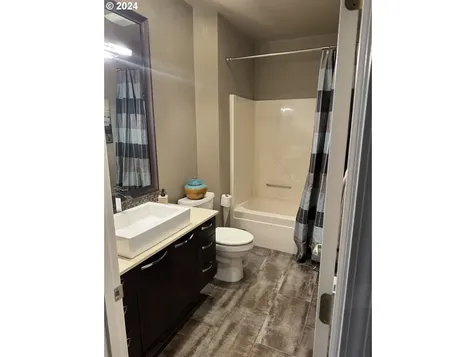 990 Old Orchard Lane Springfield OR 97477