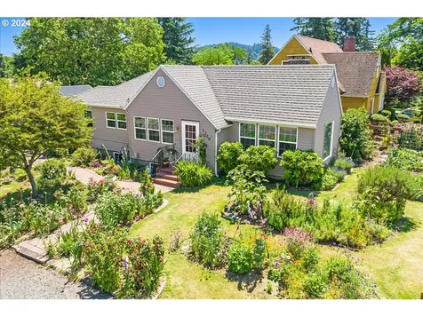 5308 Ne Multnomah Street Portland OR 97213