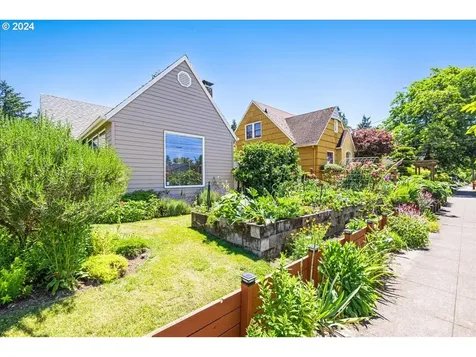 5308 Ne Multnomah Street Portland OR 97213