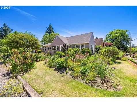 5308 Ne Multnomah Street Portland OR 97213