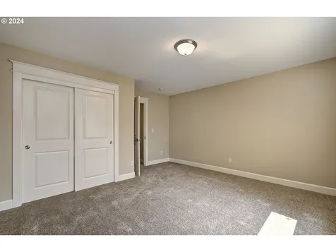 9605 NE 104th Street Vancouver WA 98662