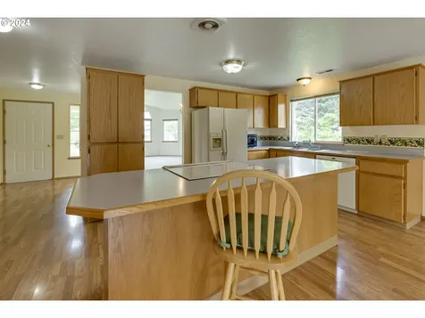 4017 Ne 158th Avenue Vancouver WA 98682