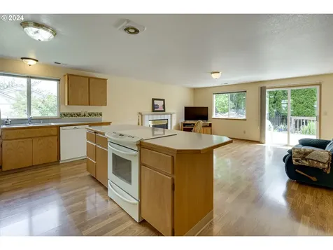 4017 Ne 158th Avenue Vancouver WA 98682