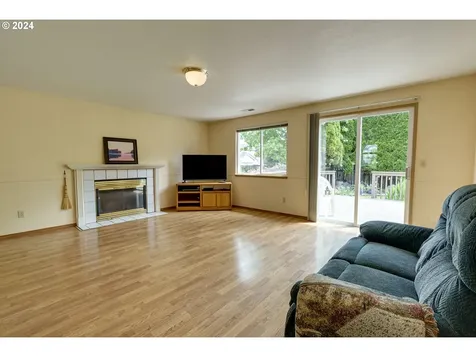 4017 Ne 158th Avenue Vancouver WA 98682