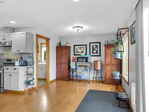 42449 Dale Lane Astoria OR 97103