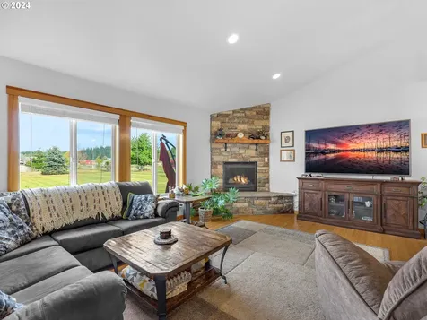 42449 Dale Lane Astoria OR 97103