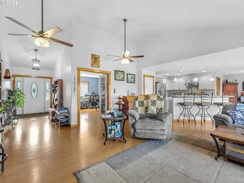 42449 Dale Lane Astoria OR 97103