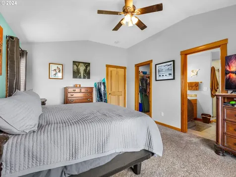 42449 Dale Lane Astoria OR 97103
