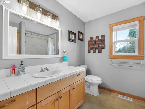 42449 Dale Lane Astoria OR 97103