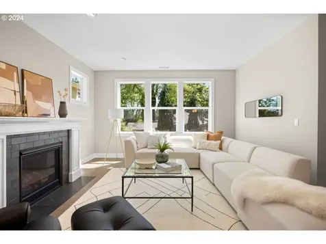 26 Se 69th Avenue Portland OR 97215