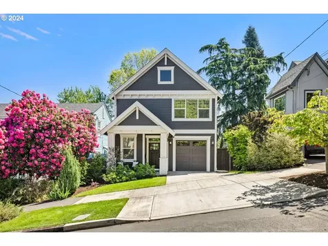 26 Se 69th Avenue Portland OR 97215