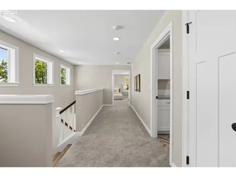 26 Se 69th Avenue Portland OR 97215