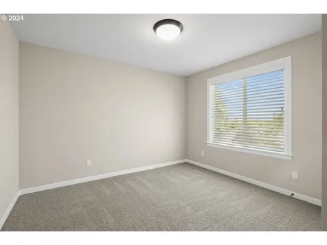 26 Se 69th Avenue Portland OR 97215