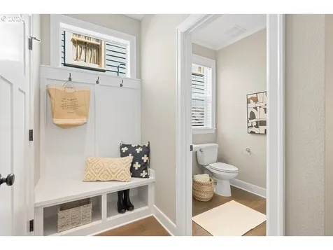 26 Se 69th Avenue Portland OR 97215