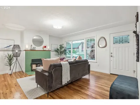 5624 SE Rhone Street Portland OR 97206