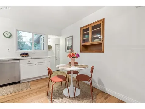 5624 SE Rhone Street Portland OR 97206