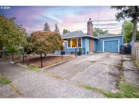 5624 SE Rhone Street Portland OR 97206