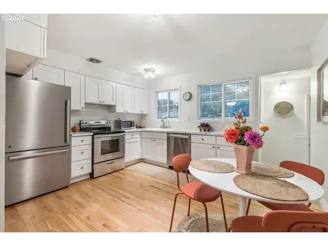 5624 SE Rhone Street Portland OR 97206