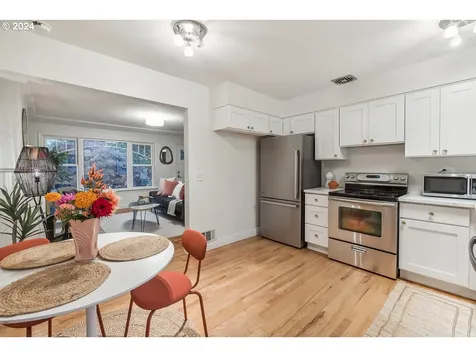 5624 SE Rhone Street Portland OR 97206