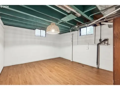5624 SE Rhone Street Portland OR 97206