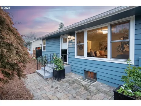 5624 SE Rhone Street Portland OR 97206