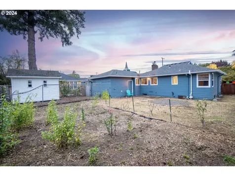 5624 SE Rhone Street Portland OR 97206