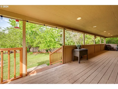 14612 Ne Mahnke Drive Brush Prairie WA 98606