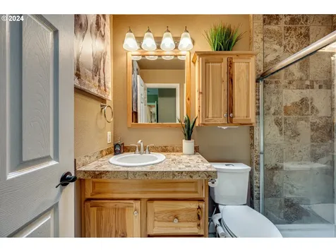 14612 Ne Mahnke Drive Brush Prairie WA 98606