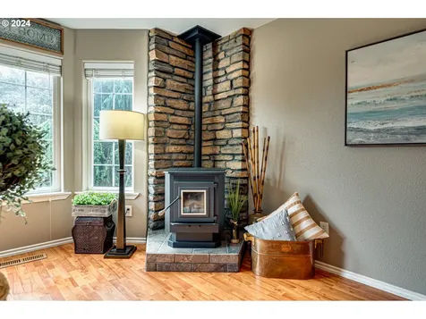 14612 Ne Mahnke Drive Brush Prairie WA 98606