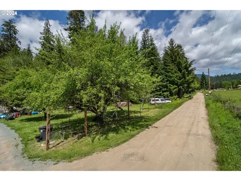 206 Dancer Road Camas Valley OR 97416
