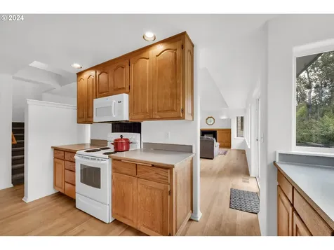 2580 Moon Mountain Drive Eugene OR 97403