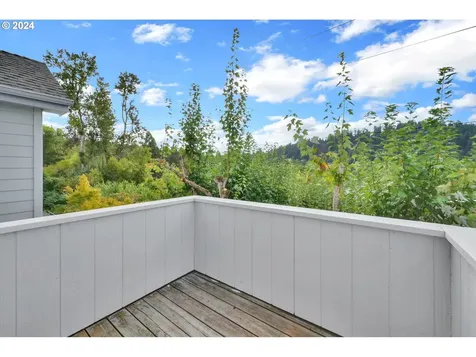 2580 Moon Mountain Drive Eugene OR 97403