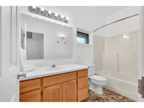 2580 Moon Mountain Drive Eugene OR 97403