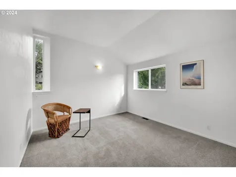 2580 Moon Mountain Drive Eugene OR 97403