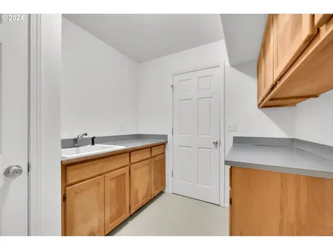 2580 Moon Mountain Drive Eugene OR 97403