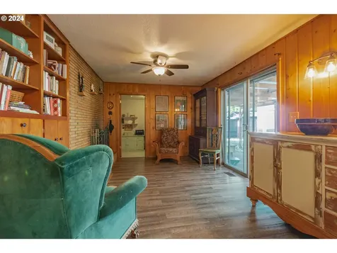 392 Sw Westwood Drive Dallas OR 97338