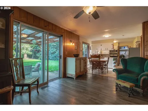 392 Sw Westwood Drive Dallas OR 97338