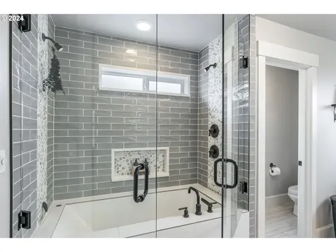 12761 Cottonwood Avenue Oregon City OR 97045