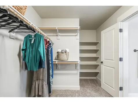 12761 Cottonwood Avenue Oregon City OR 97045