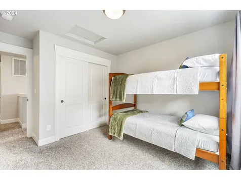 12761 Cottonwood Avenue Oregon City OR 97045