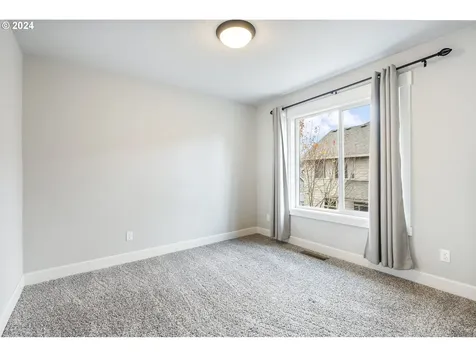 12761 Cottonwood Avenue Oregon City OR 97045