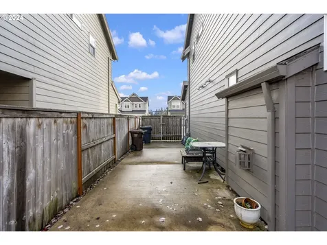 12761 Cottonwood Avenue Oregon City OR 97045