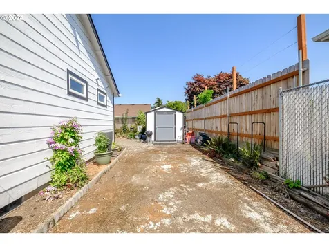 1551 Downing Drive Lebanon OR 97355